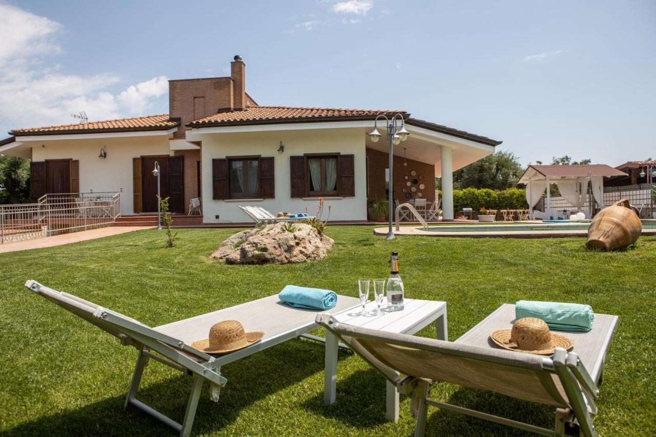 Ellea Villa